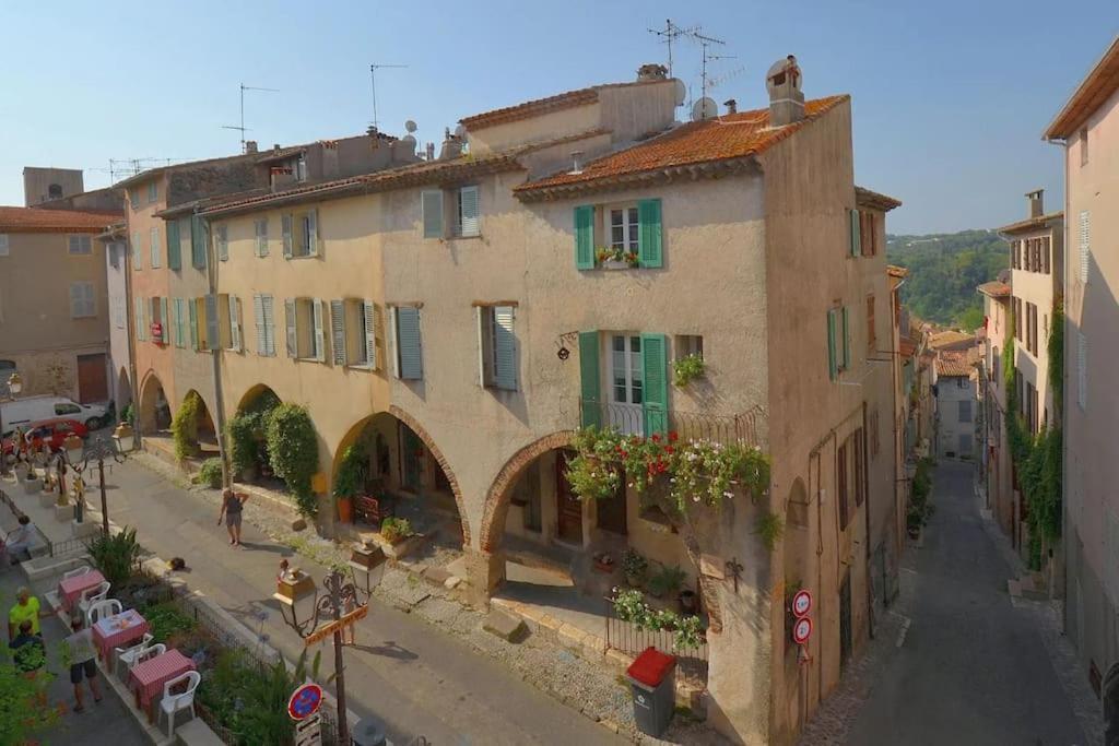 Appartement Situe Place Des Arcades A Biot A 4 Min De La Mer Et Des Plages Exterior foto